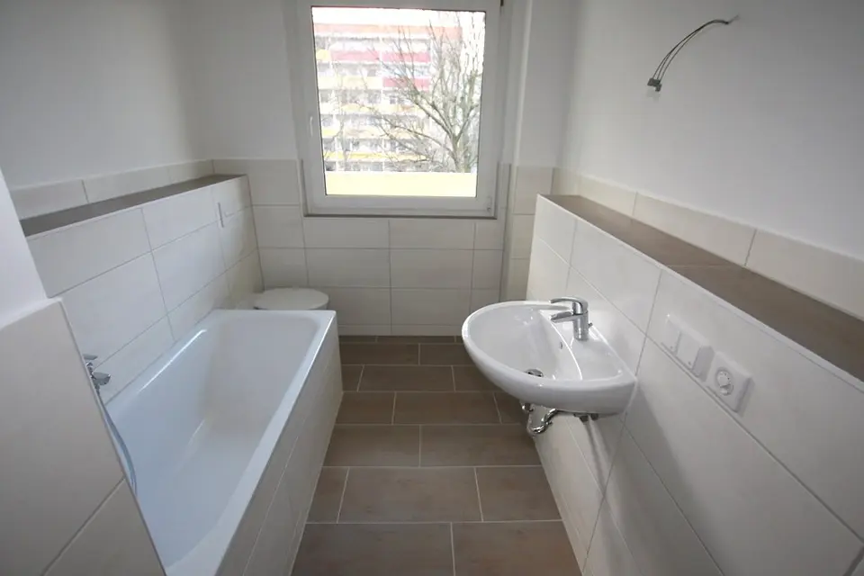4 Zimmer Wohnung mit 103 m² in Gera – Bild 5