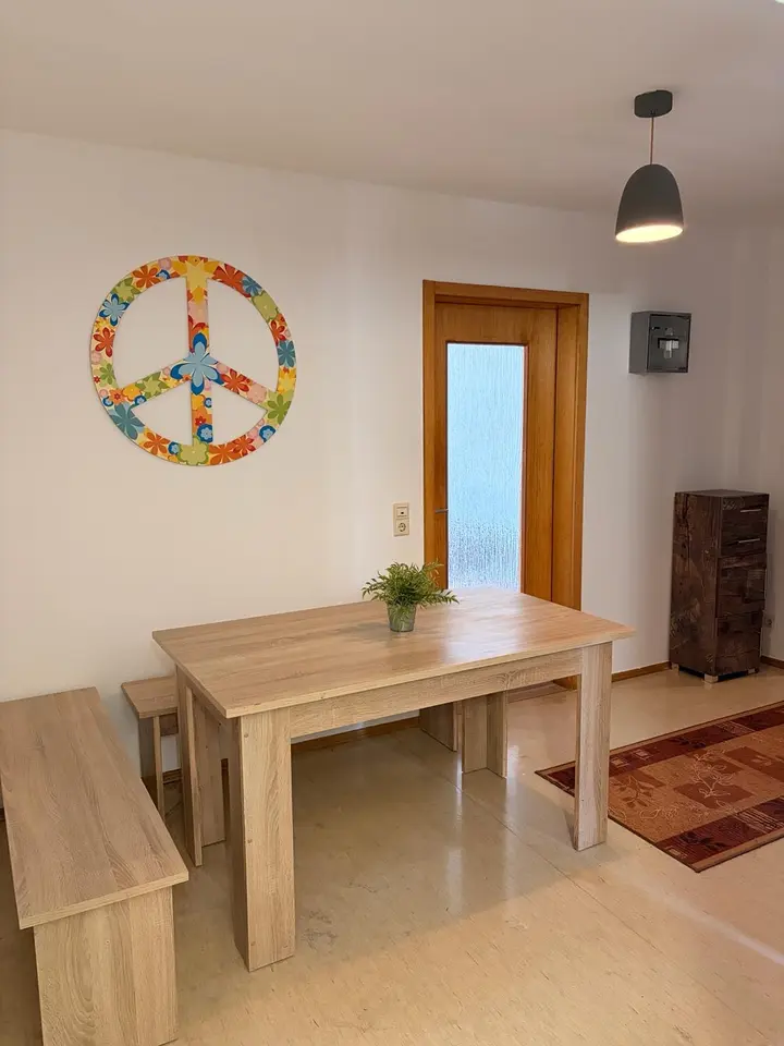 8 Zimmer Wohnung mit 200 m² in Tübingen – Bild 6