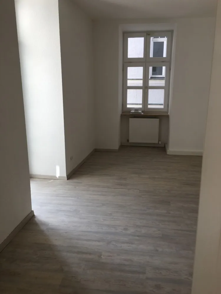 5 Zimmer Wohnung mit 144 m² in Amberg – Bild 2