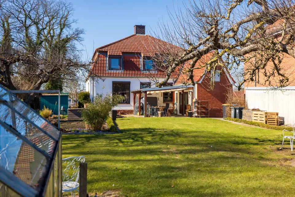 5 Zimmer Haus mit 148 m² in Lübeck – Bild 2