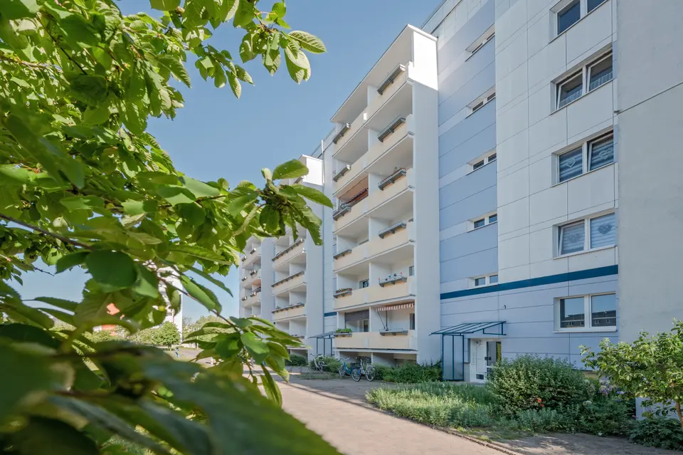 3 Zimmer Wohnung mit 60 m² in Neubrandenburg – Bild 1