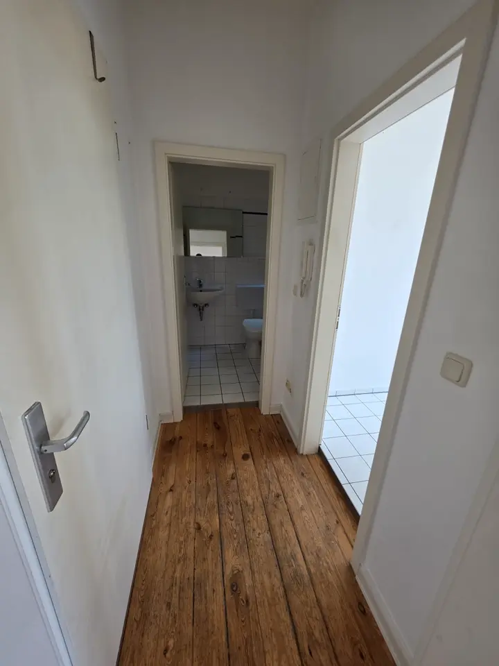 2 Zimmer Wohnung mit 44 m² in Schwerin – Bild 9