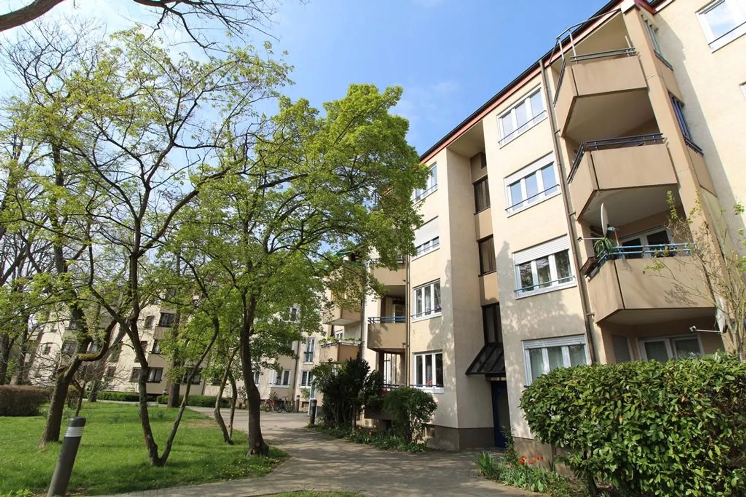 3 Zimmer Wohnung mit 75 m² in Karlsruhe – Bild 1
