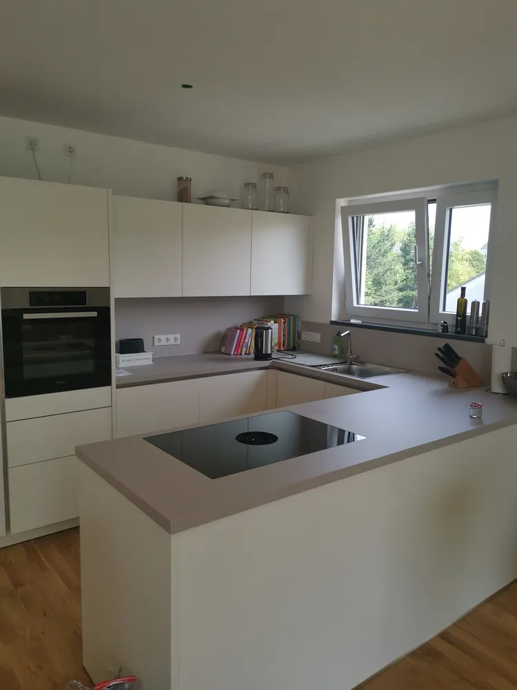 4 Zimmer Wohnung mit 104 m² in Köln – Bild 2
