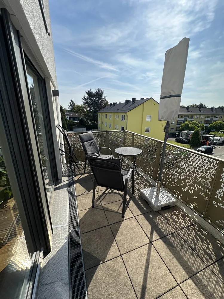 4 Zimmer Wohnung mit 104 m² in Köln – Bild 3