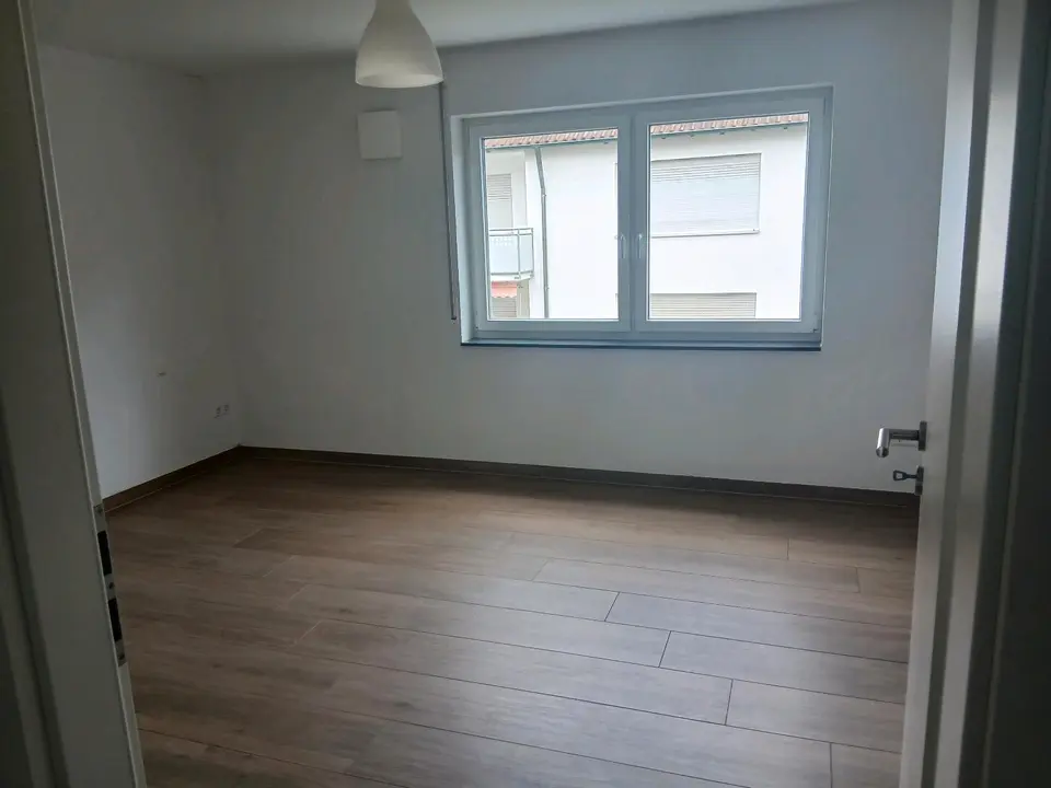 7 Zimmer Wohnung mit 170 m² in Backnang – Bild 2