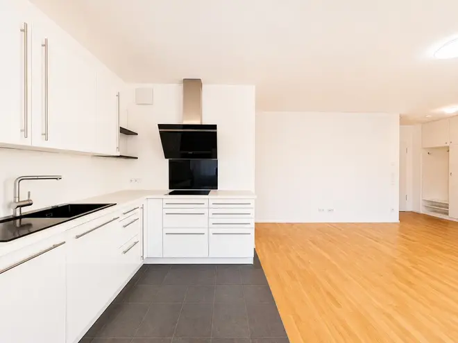 2 Zimmer Wohnung mit 77 m² in Köln – Bild 4