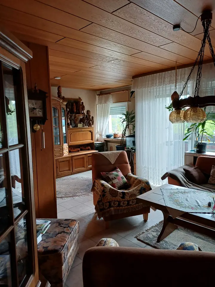 7 Zimmer Wohnung mit 140 m² in Hamm – Bild 1