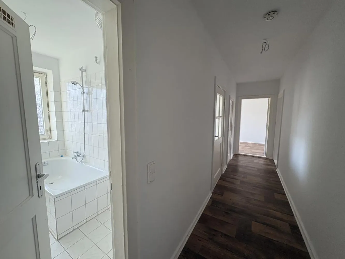 2 Zimmer Wohnung mit 49 m² in Bremerhaven – Bild 2