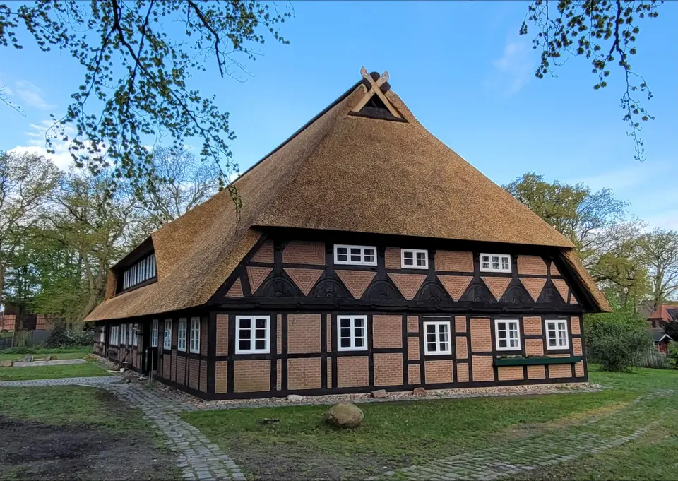 WG-Zimmer mit 664 m² in Winsen (Luhe) – Bild 1