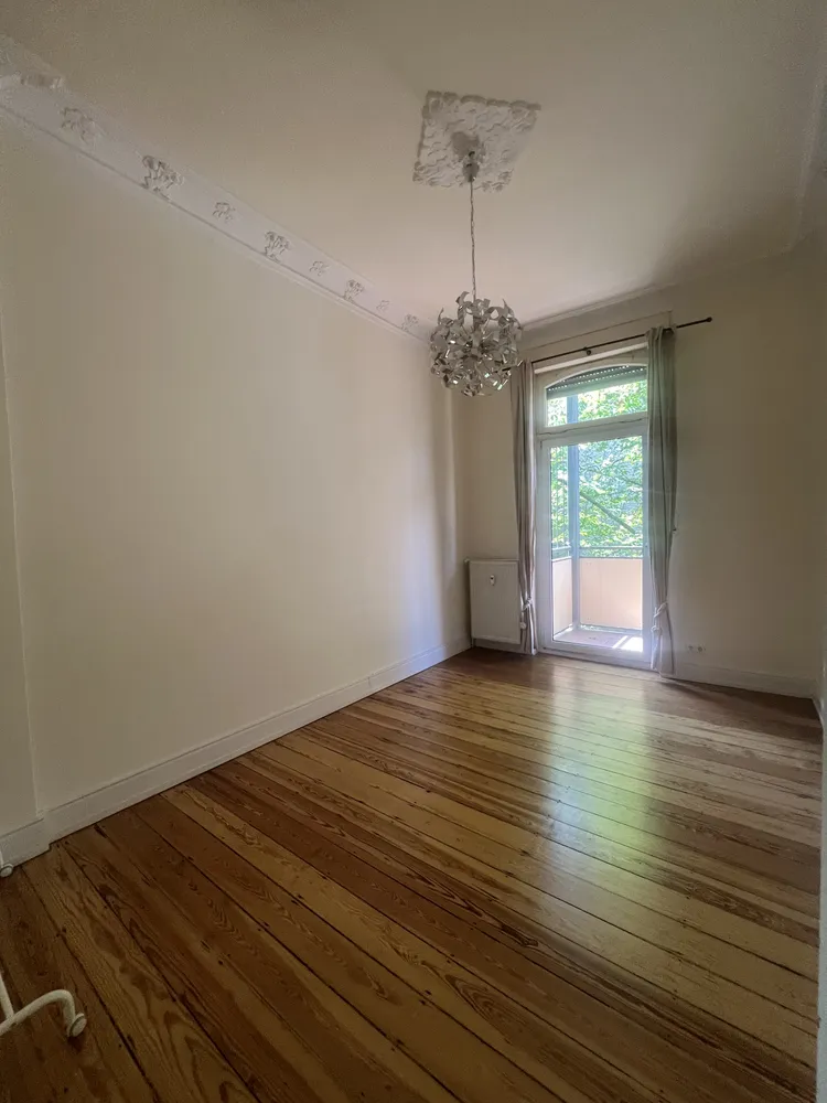 4 Zimmer Wohnung mit 140 m² in Wiesbaden – Bild 3