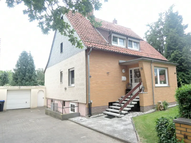 7 Zimmer Haus mit 125 m² in Einbeck – Bild 2