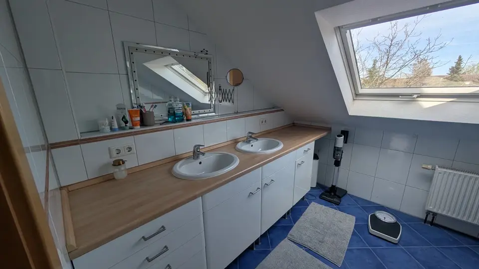 2 Zimmer Wohnung mit 120 m² in Erlangen – Bild 9