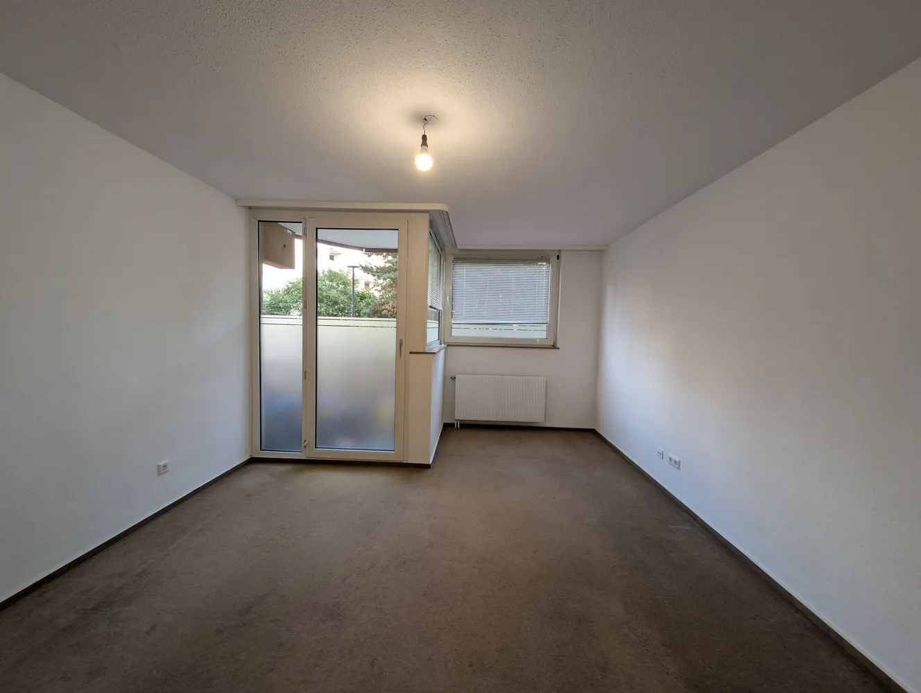 1 Zimmer Wohnung mit 28 m² in Homburg – Bild 2