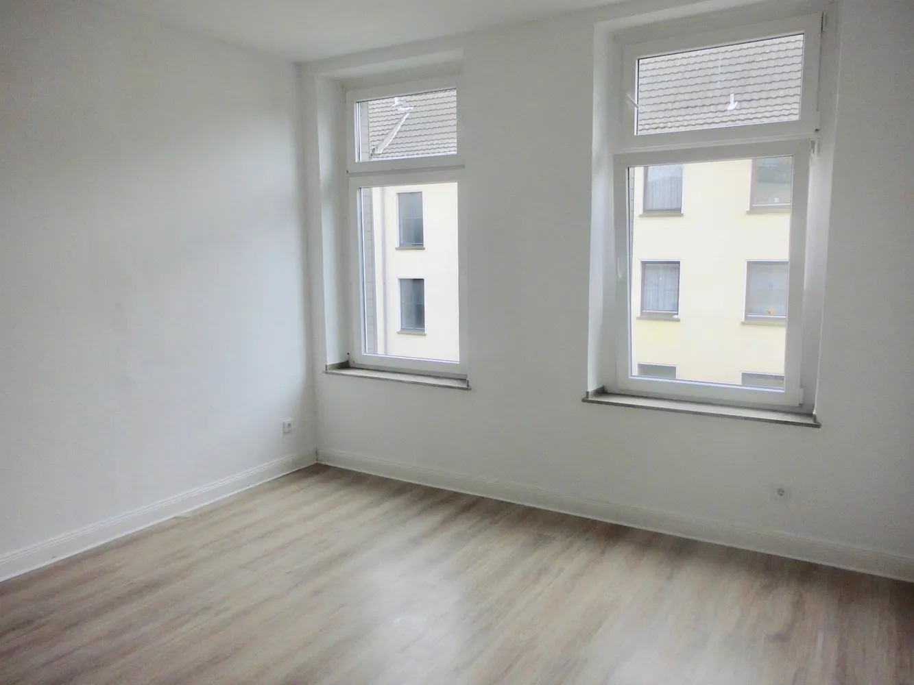 2 Zimmer Wohnung mit 44 m² in Krefeld – Bild 1