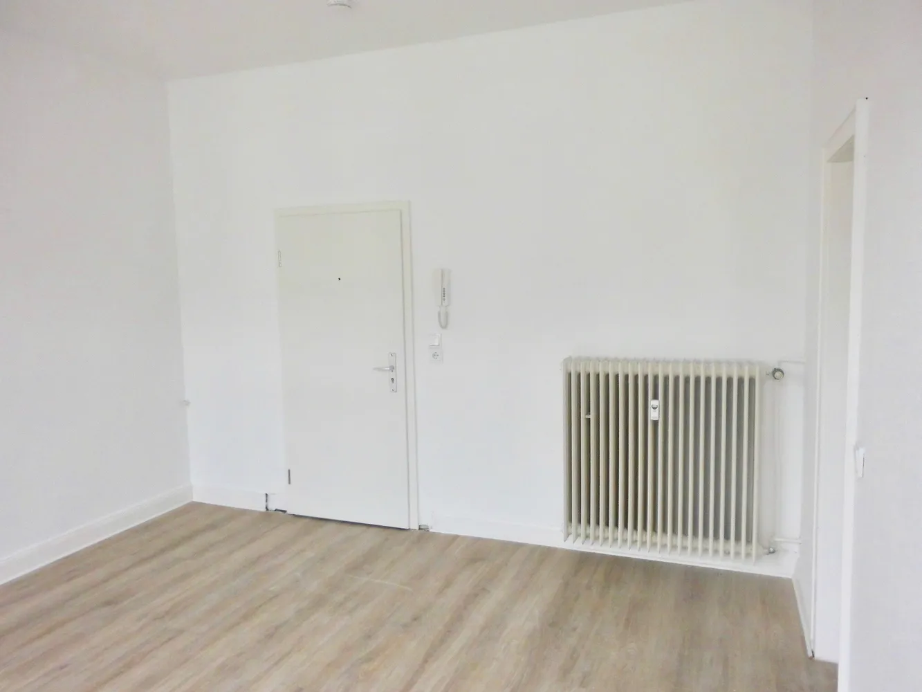 2 Zimmer Wohnung mit 44 m² in Krefeld – Bild 2