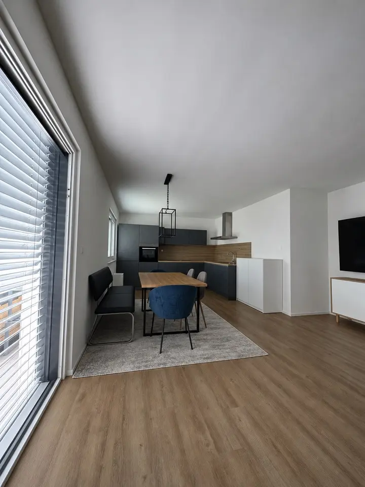 4 Zimmer Wohnung mit 120 m² in Amberg – Bild 2