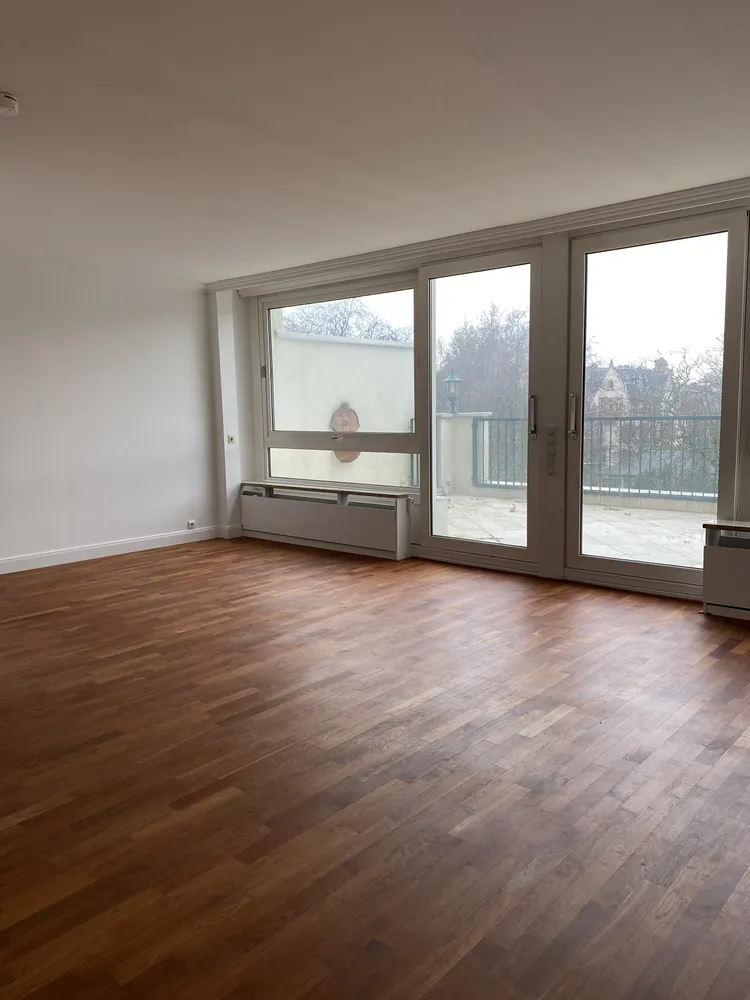 4 Zimmer Wohnung mit 175 m² in Frankfurt am Main – Bild 12
