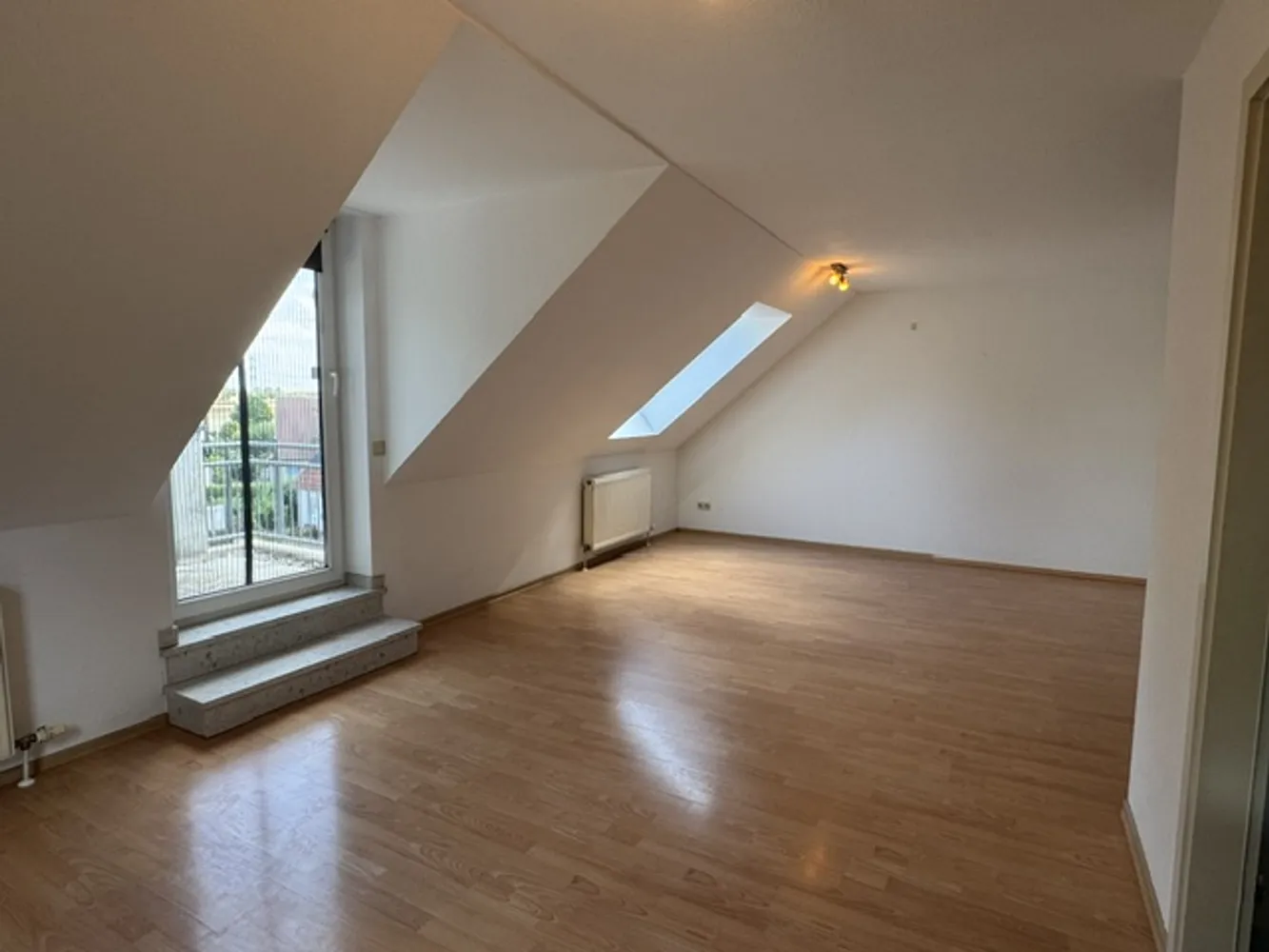 3 Zimmer Wohnung mit 90 m² in Mainz – Bild 1