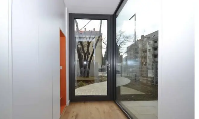 2 Zimmer Wohnung mit 83 m² in München – Bild 4