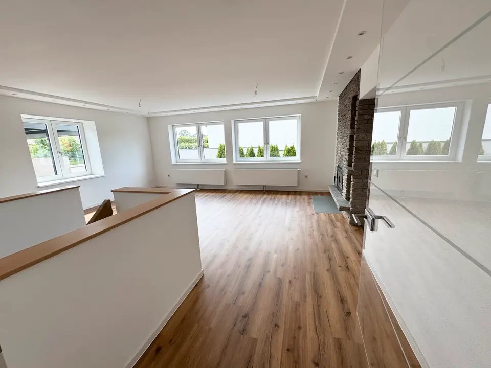 4 Zimmer Wohnung mit 143 m² in Amberg – Bild 1