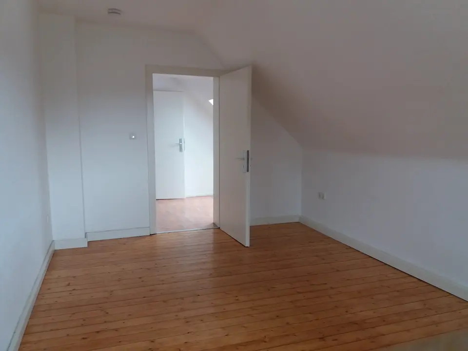 4 Zimmer Wohnung mit 60 m² in Bottrop – Bild 3
