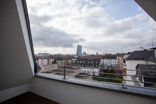 2 Zimmer Wohnung mit 82 m² in Frankfurt am Main – Bild 12