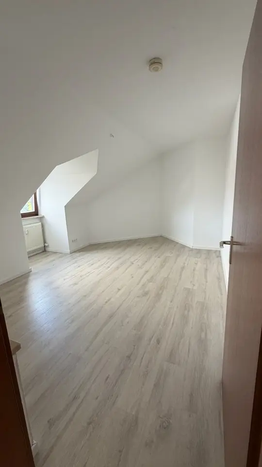 3 Zimmer Wohnung mit 98 m² in Erlangen – Bild 3