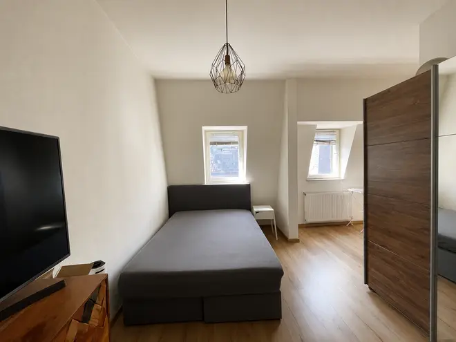 4 Zimmer Wohnung mit 100 m² in Frankfurt am Main – Bild 4