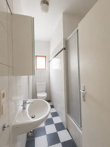 4 Zimmer Wohnung mit 100 m² in Frankfurt am Main – Bild 7