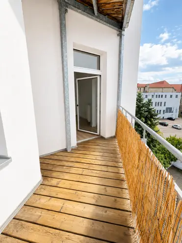 2 Zimmer Wohnung mit 77 m² in Magdeburg – Bild 2