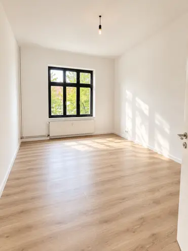 2 Zimmer Wohnung mit 77 m² in Magdeburg – Bild 3