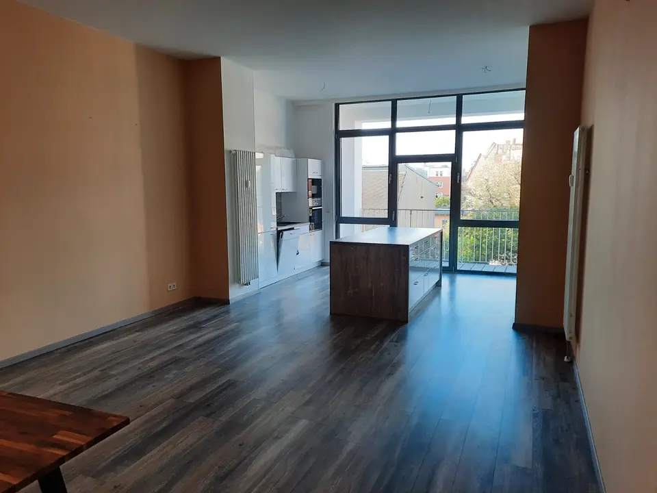 6 Zimmer Wohnung mit 191 m² in Cottbus – Bild 1
