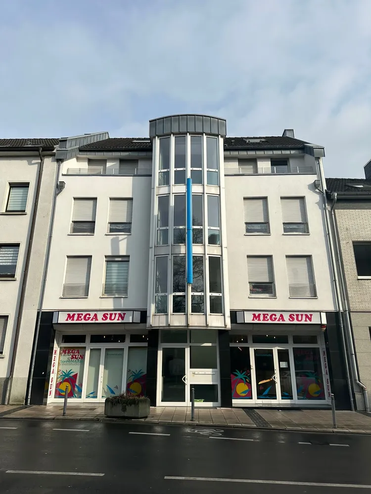 4 Zimmer Wohnung mit 105 m² in Mönchengladbach – Bild 1