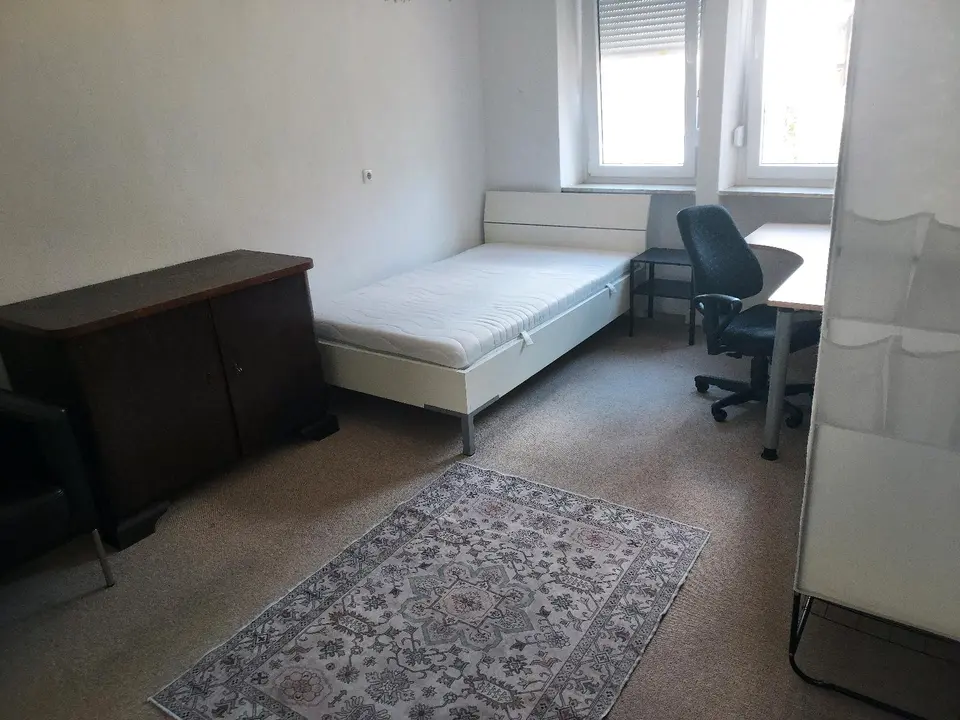 6 Zimmer Wohnung mit 120 m² in Würzburg – Bild 3