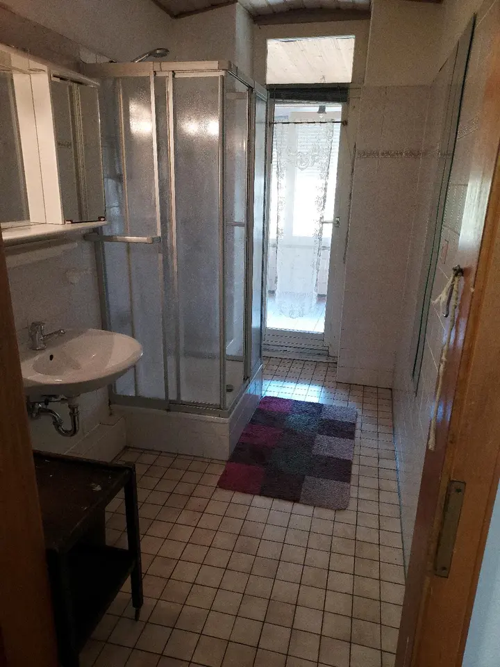 6 Zimmer Wohnung mit 120 m² in Würzburg – Bild 6