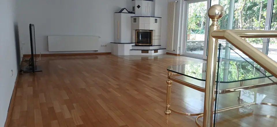 4 Zimmer Wohnung mit 140 m² in Würzburg – Bild 2