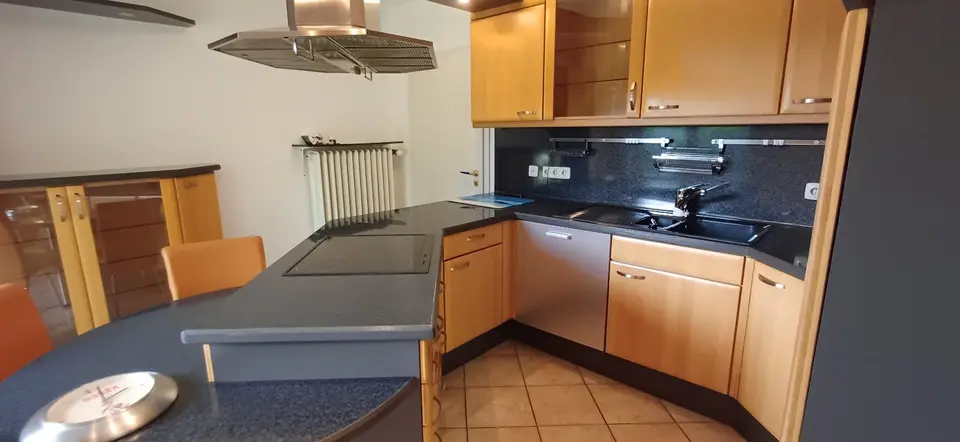 4 Zimmer Wohnung mit 140 m² in Würzburg – Bild 3