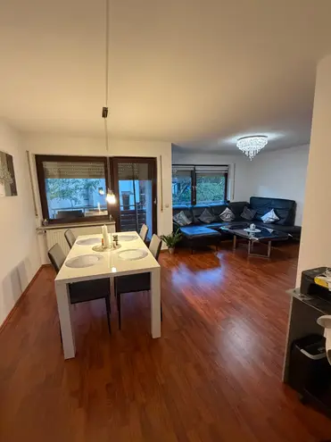 2 Zimmer Wohnung mit 70 m² in Stuttgart – Bild 1