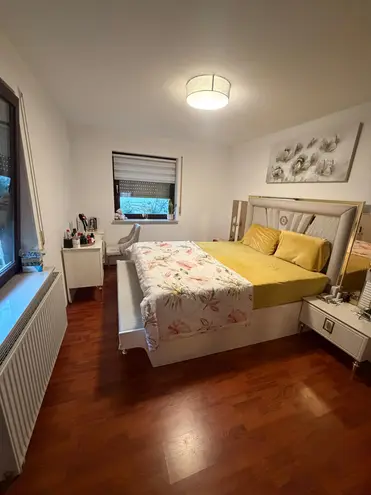 2 Zimmer Wohnung mit 70 m² in Stuttgart – Bild 2