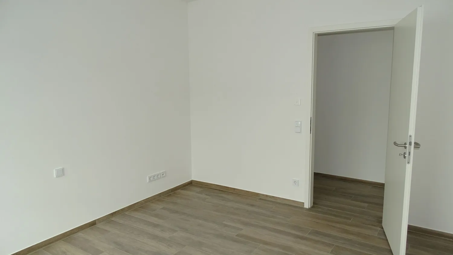4 Zimmer Wohnung mit 148 m² in Offenbach am Main – Bild 2