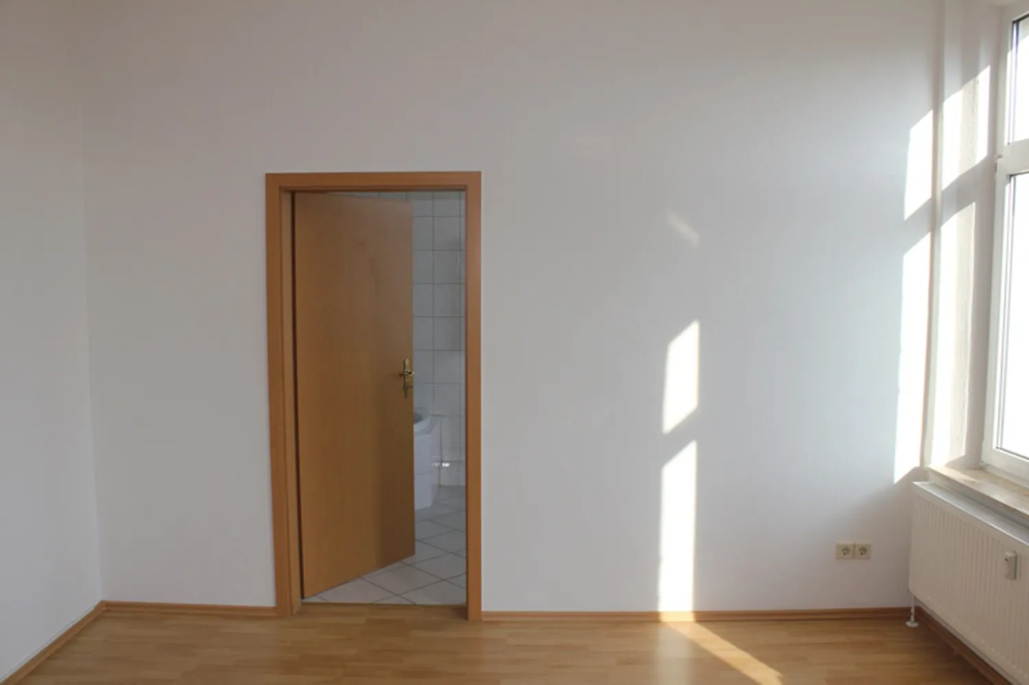 2 Zimmer Wohnung mit 67 m² in Plauen – Bild 11