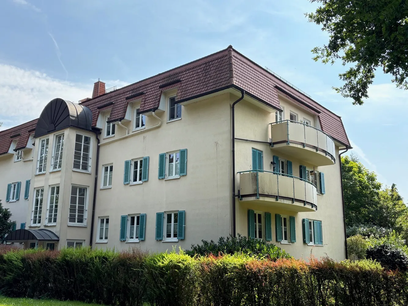 4 Zimmer Wohnung mit 126 m² in Dresden – Bild 1