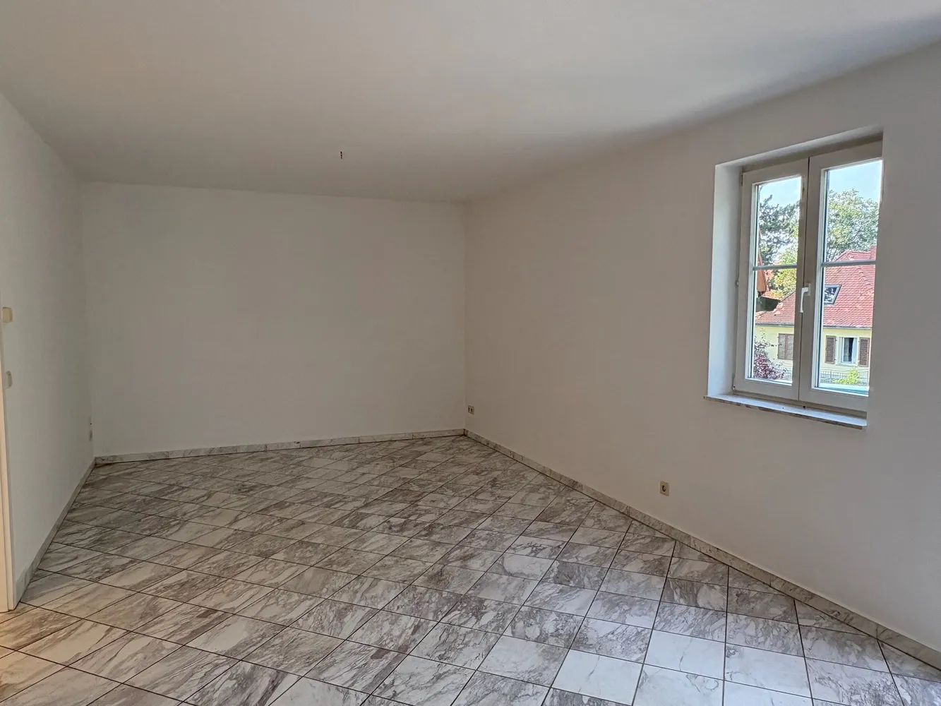 4 Zimmer Wohnung mit 126 m² in Dresden – Bild 3