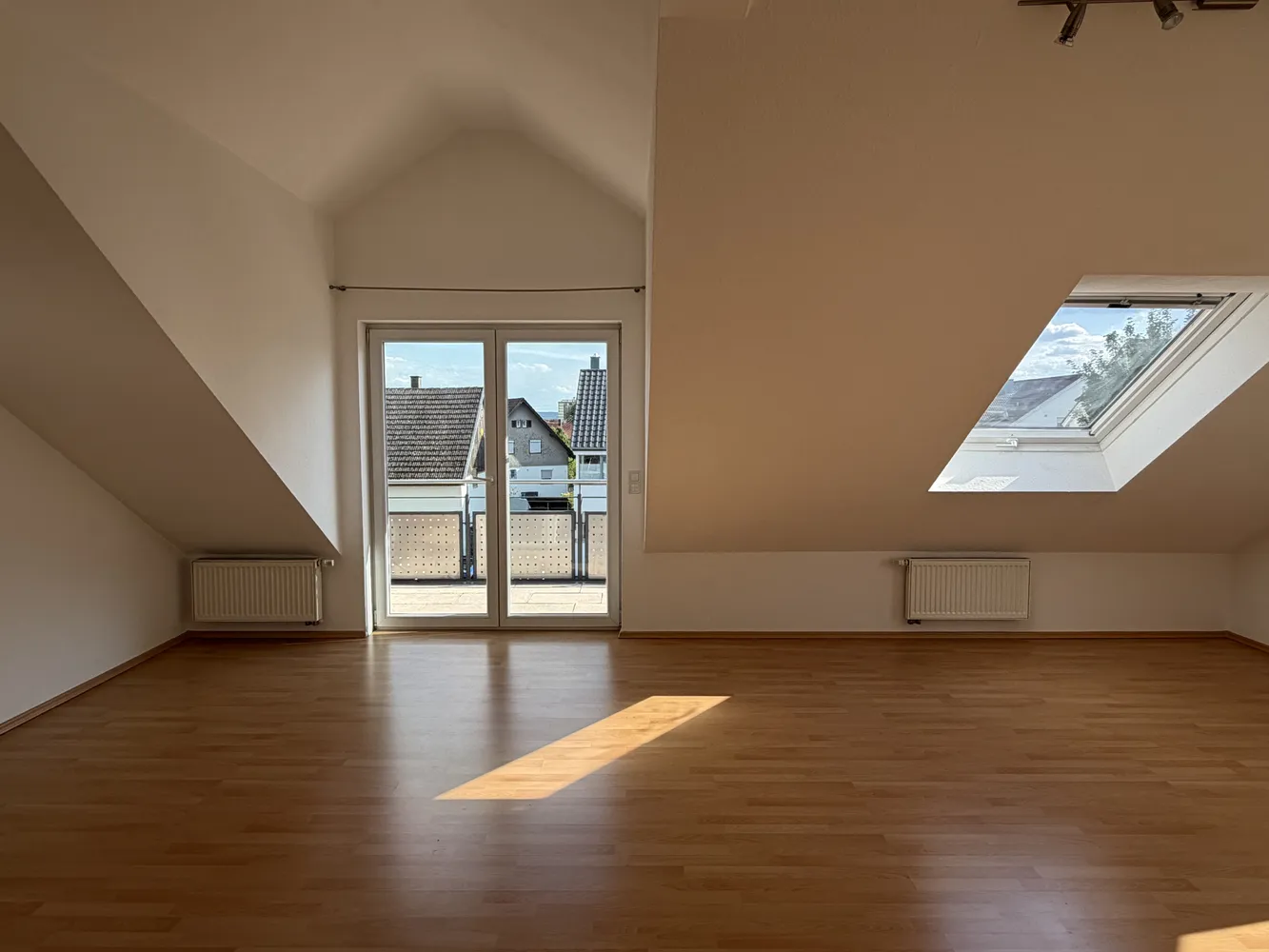 5 Zimmer Wohnung mit 105 m² in Sindelfingen – Bild 2