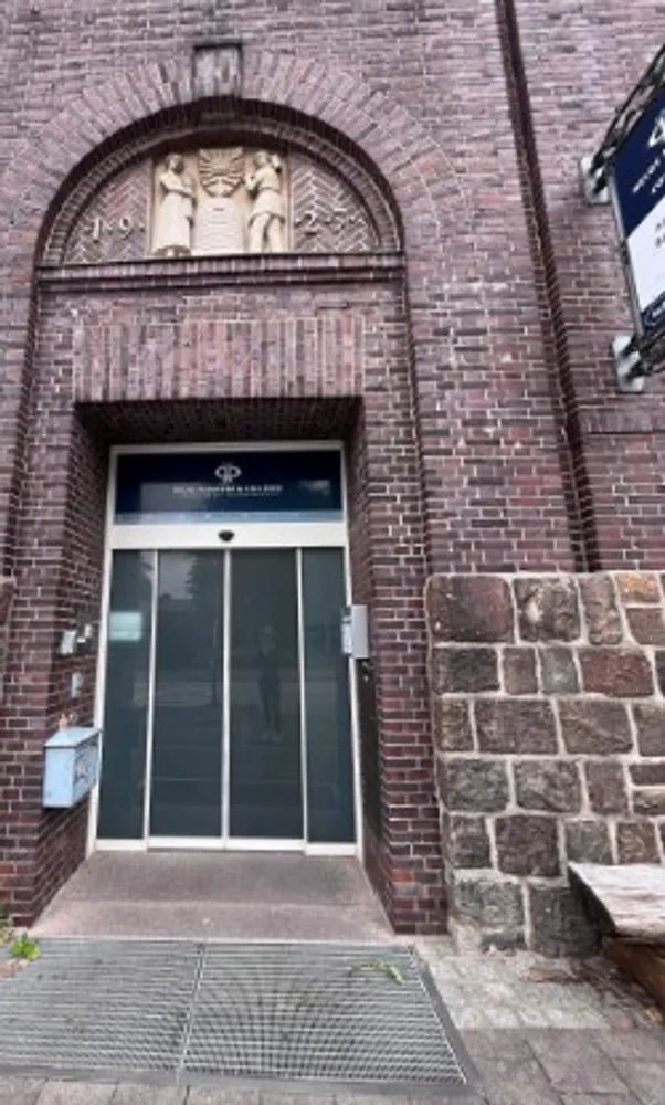 7 Zimmer Wohnung mit 220 m² in Kiel – Bild 6