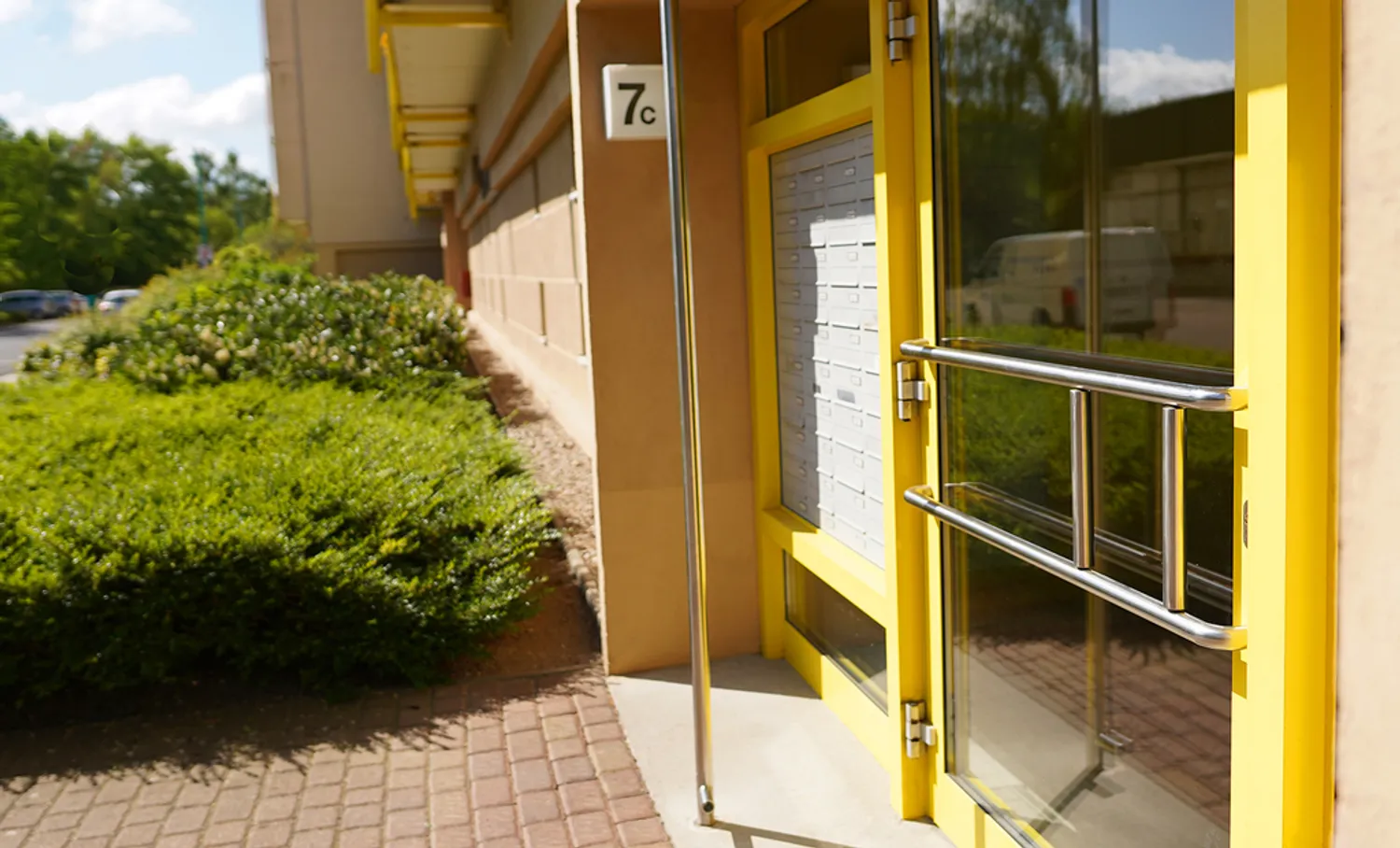 2 Zimmer Wohnung mit 52 m² in Neubrandenburg – Bild 2