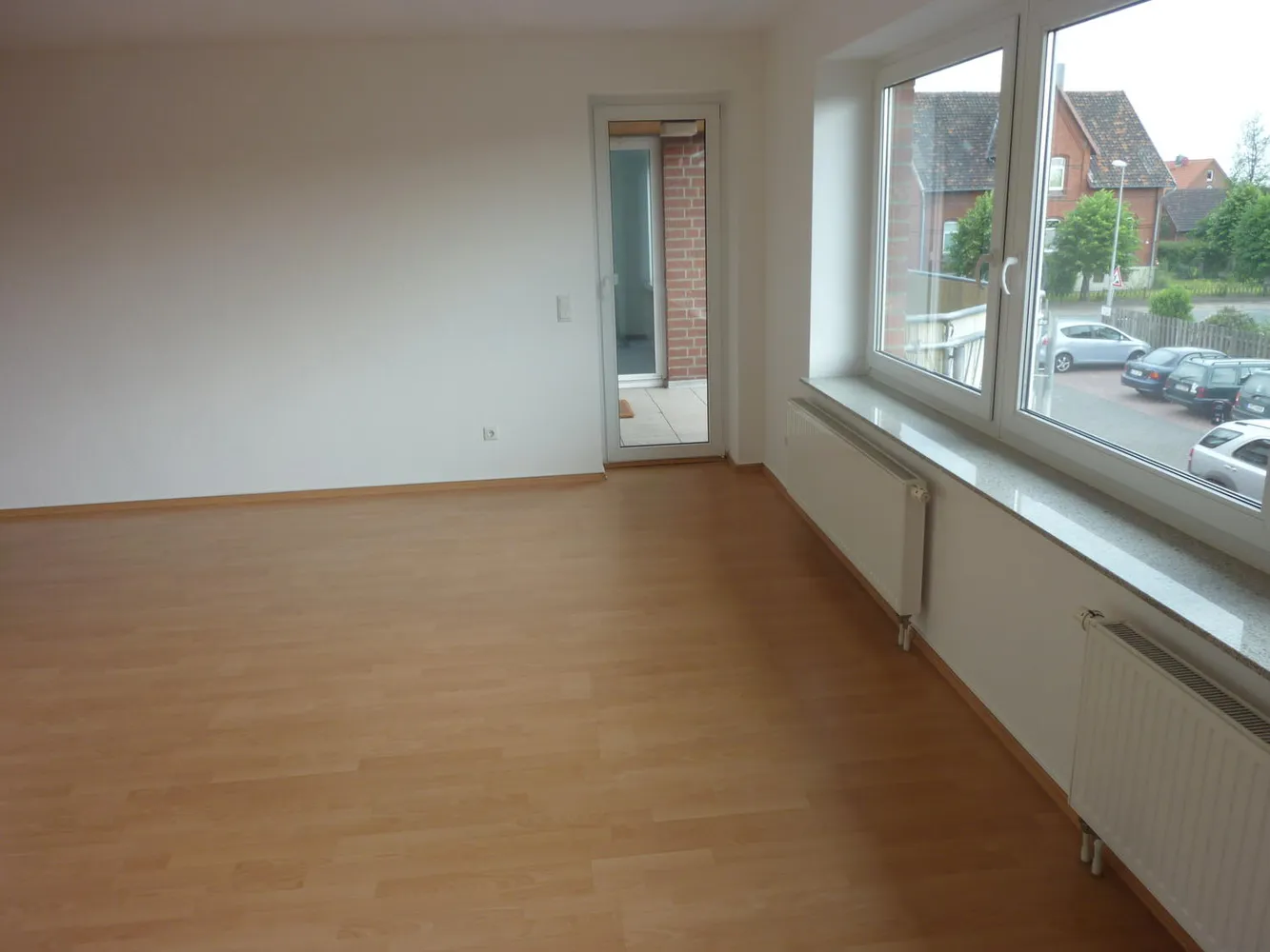 4 Zimmer Wohnung mit 107 m² in Garbsen – Bild 1