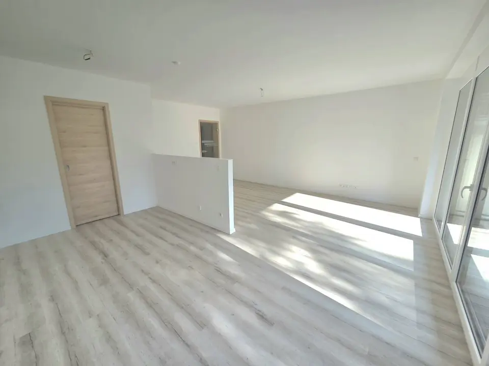 3 Zimmer Wohnung mit 94 m² in Limbach-Oberfrohna – Bild 7