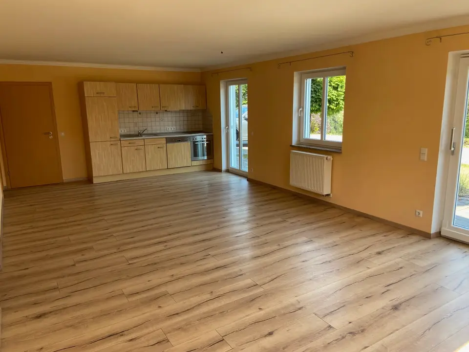 4 Zimmer Wohnung mit 100 m² in Cham – Bild 1
